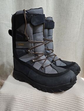 L.L. Bean Men's Gray and Blue Insulated Snow Boots